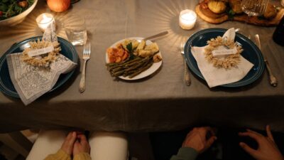 How to Host a Memorable Family Dinner Night on a Budget