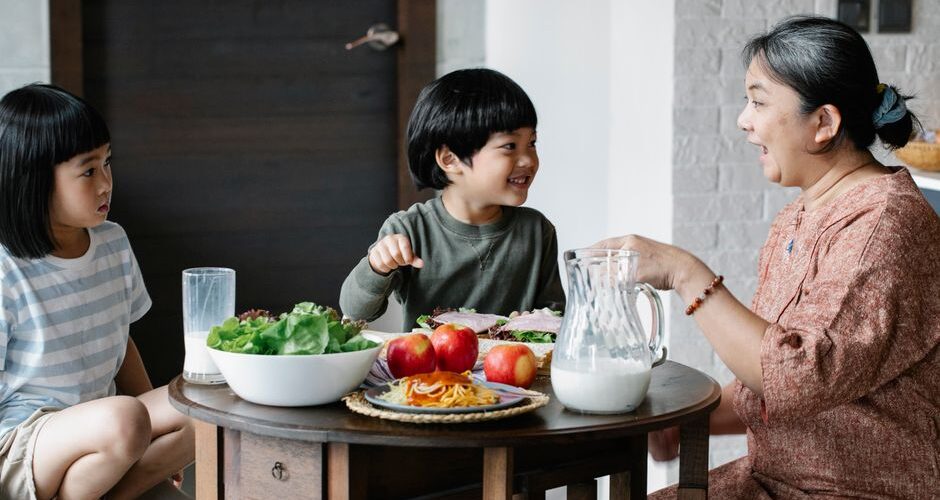 The Art of Family Snacking: Creating Quick and Healthy Bites for Busy Days in 2026