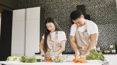 Moms on the Move: Streamlined Meal Prep for On-the-Go Families in 2026