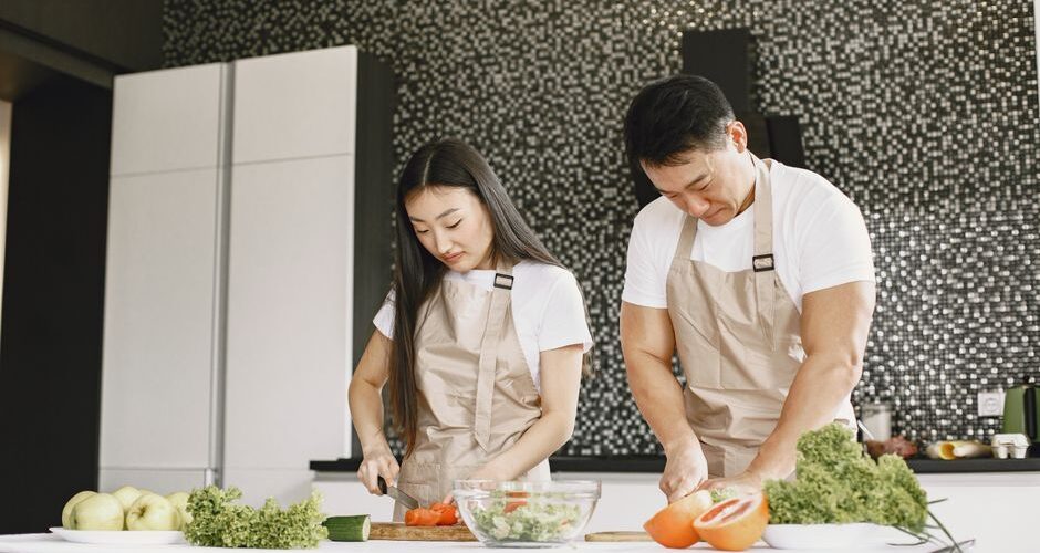 Moms on the Move: Streamlined Meal Prep for On-the-Go Families in 2026